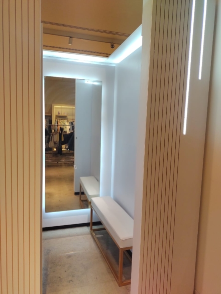 Design & Build Fitting Rooms (3)